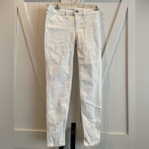 American Eagle Stretch White Jegging Size 2 Short NWT